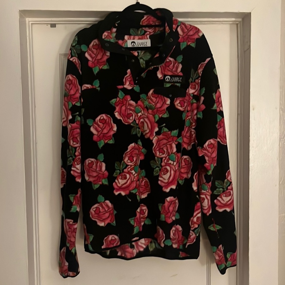 Rose patterned Gnarly pullover fleece sweatshirt